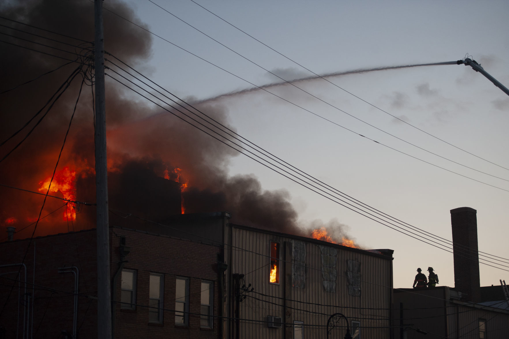 Shores Building Fire 24 (03/21/19)
